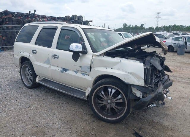 2003 CADILLAC Escalade
