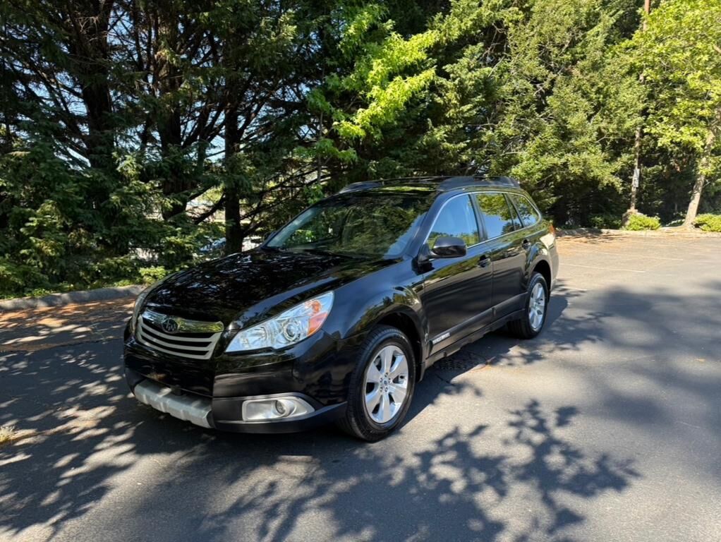 2012 SUBARU Outback