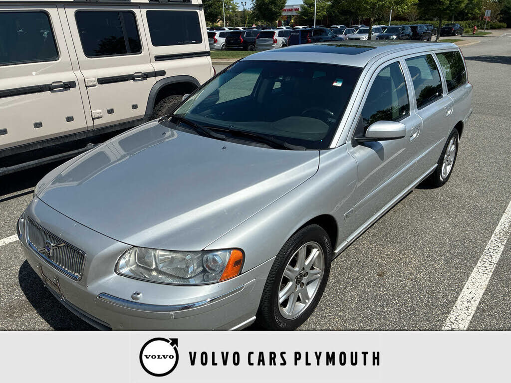 2005 VOLVO V70