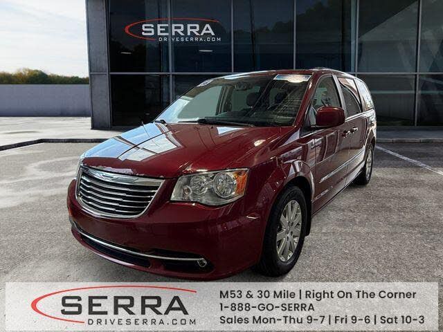 2016 CHRYSLER Town and Country