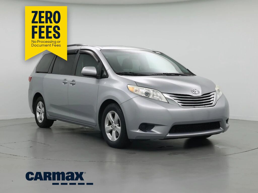 2016 TOYOTA Sienna