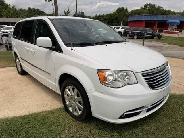 2016 CHRYSLER Town and Country