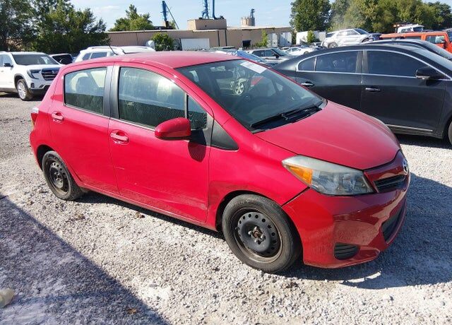 2014 TOYOTA Yaris