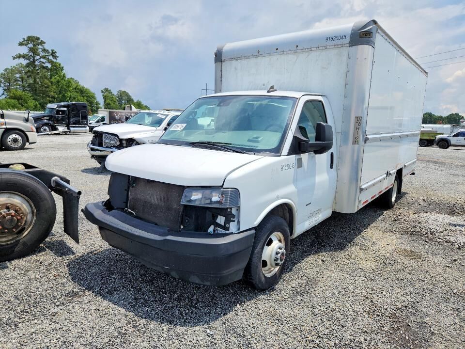 2021 GMC Savana