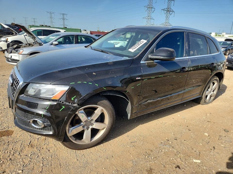 2011 AUDI Q5