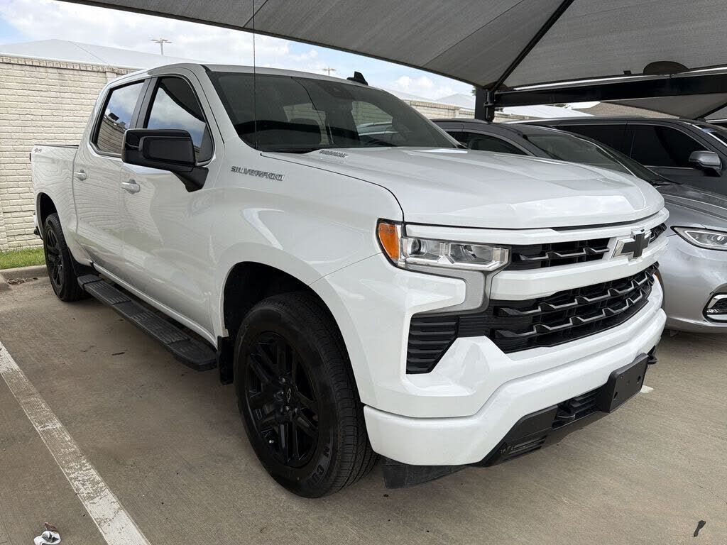 2025 CHEVROLET Silverado