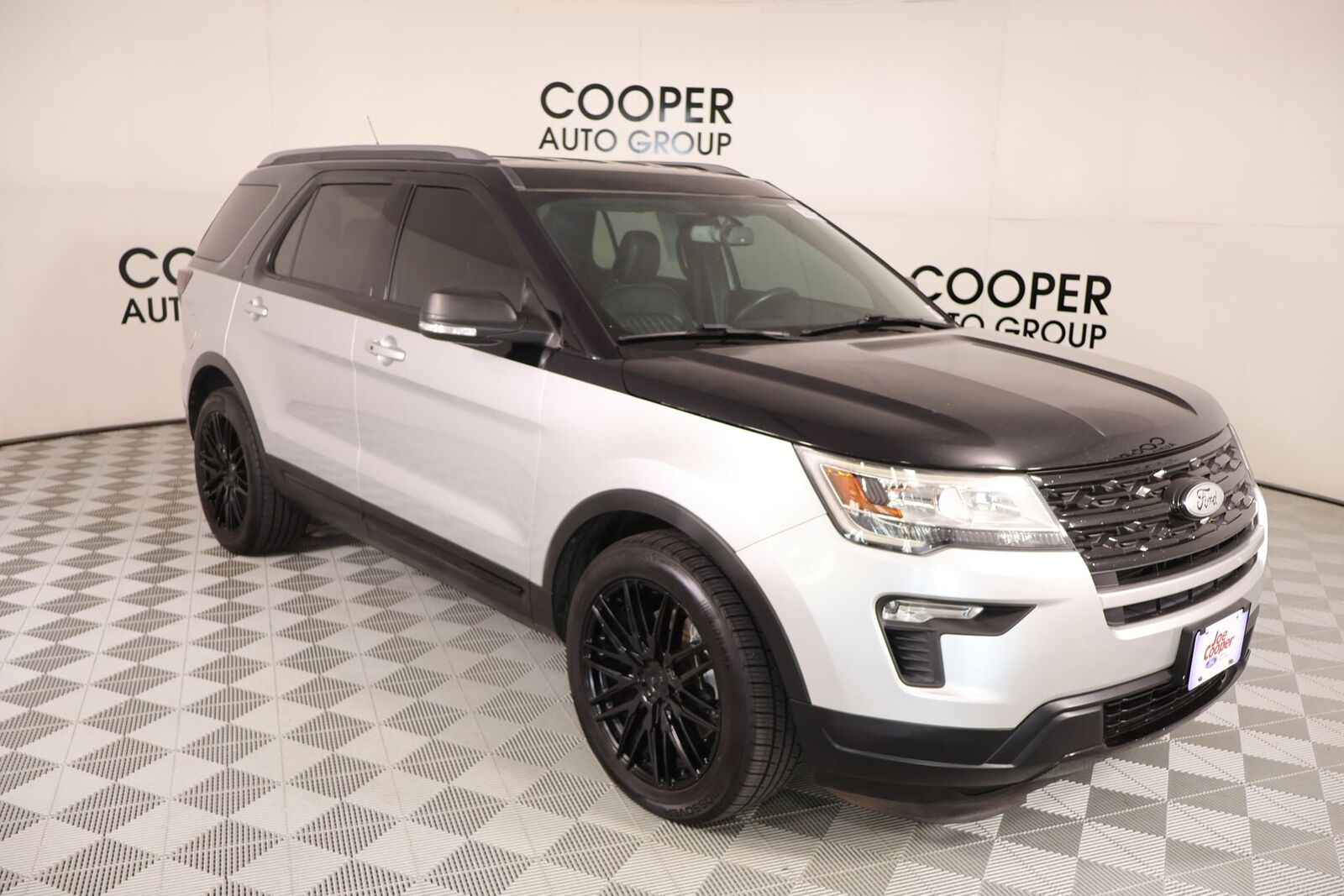 2019 FORD Explorer