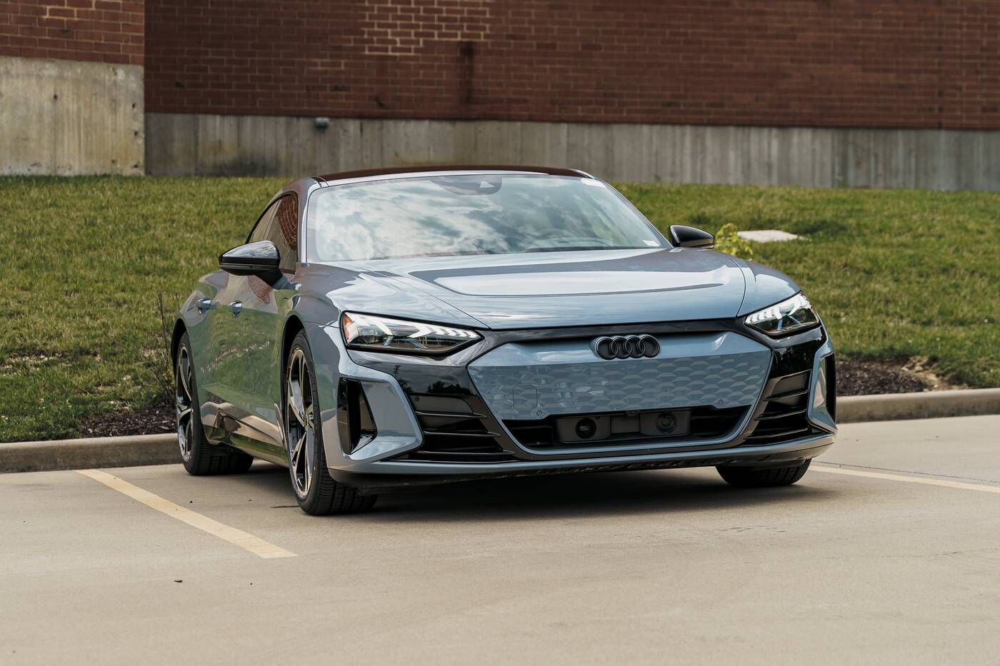 2023 AUDI e-tron GT
