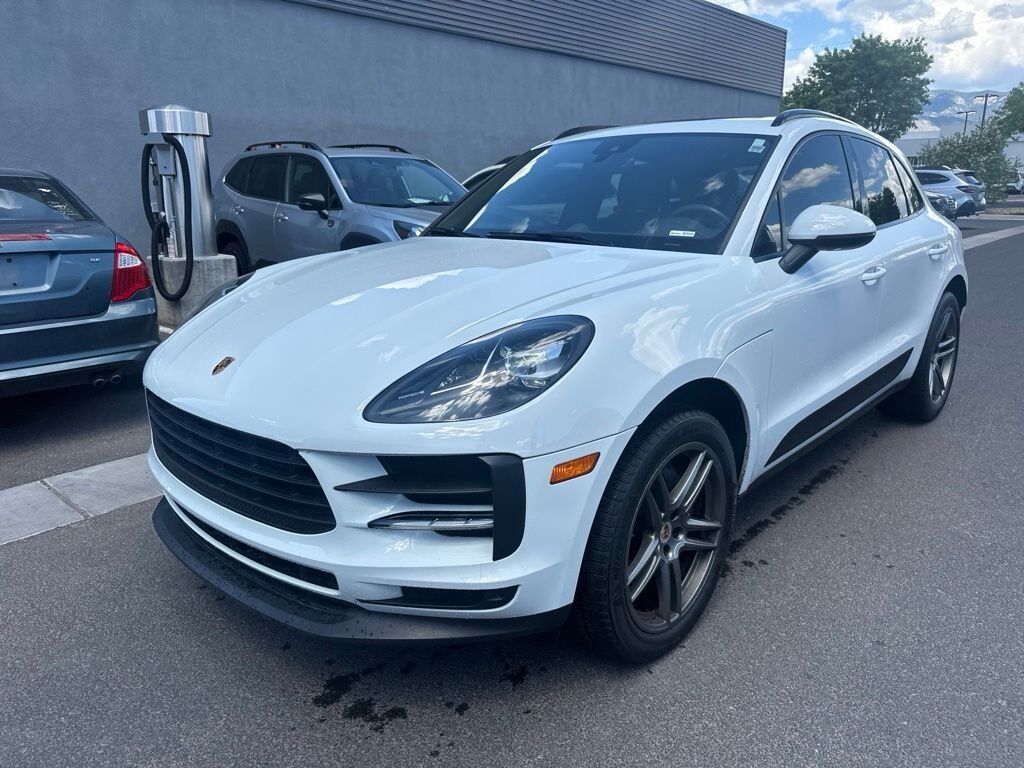 2021 PORSCHE Macan