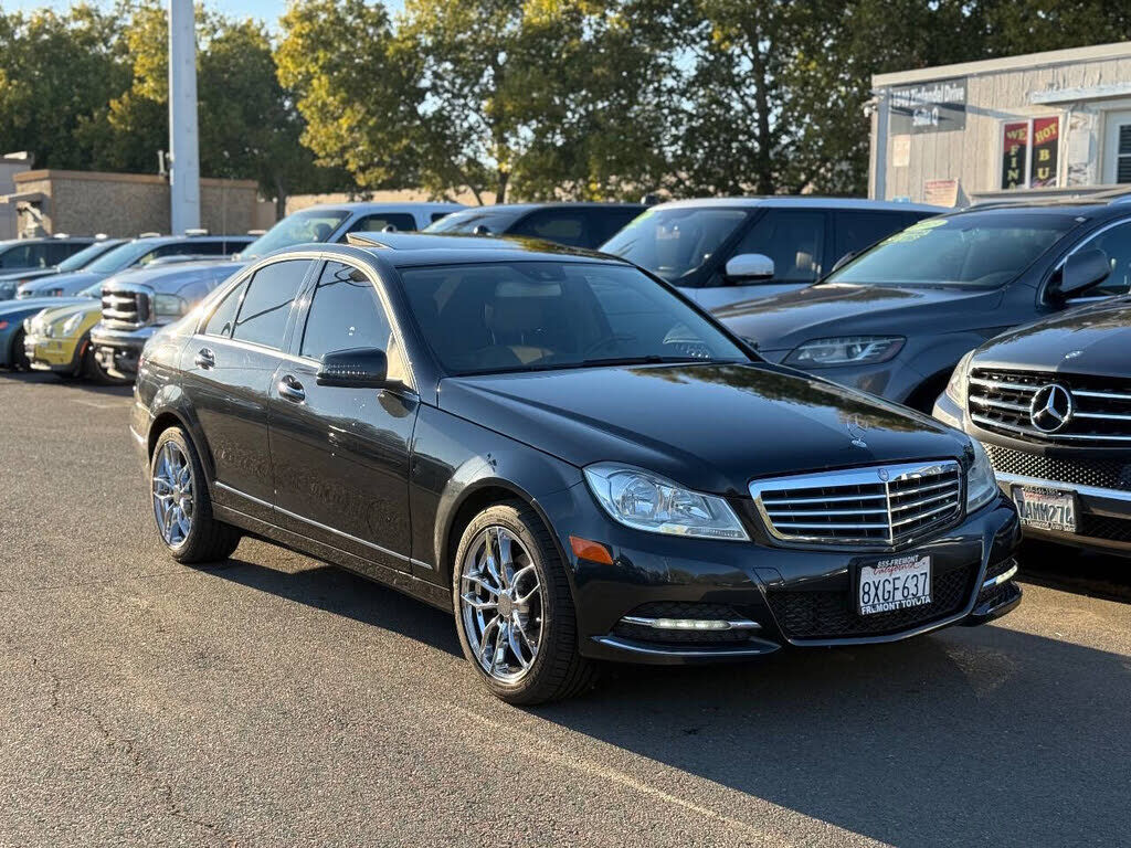 2013 MERCEDES-BENZ C-Class
