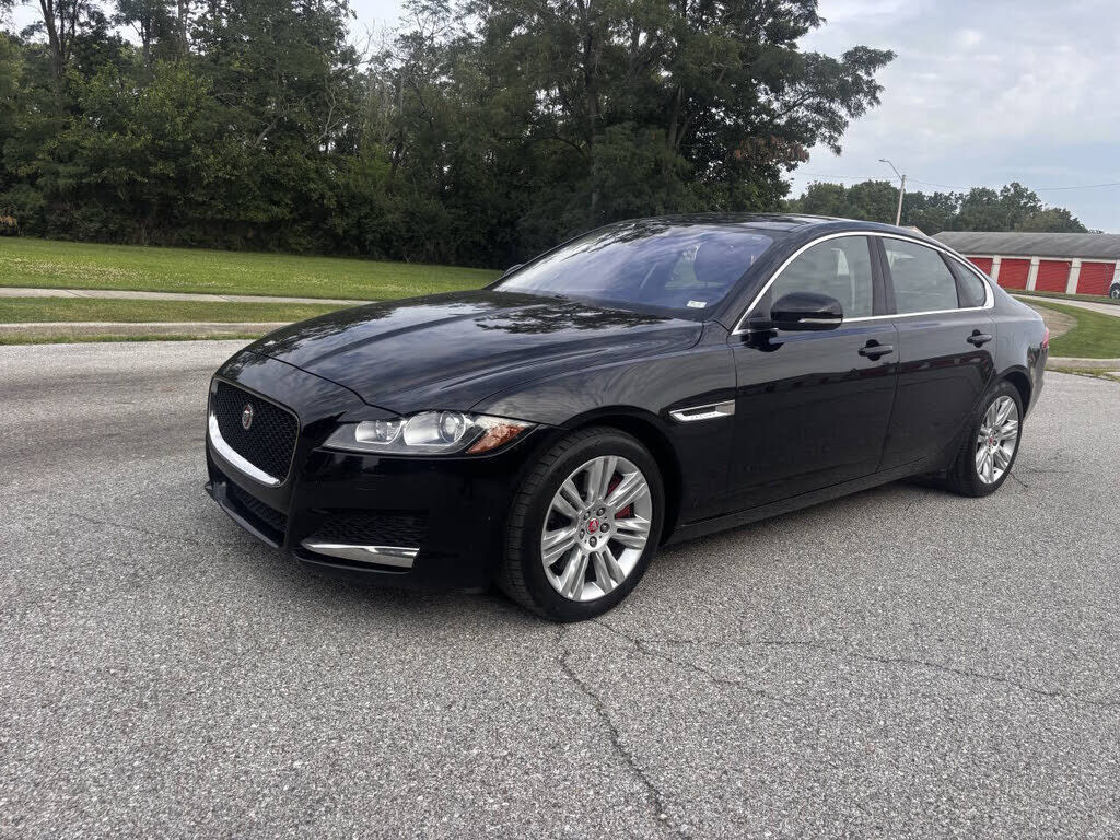 2017 JAGUAR XF