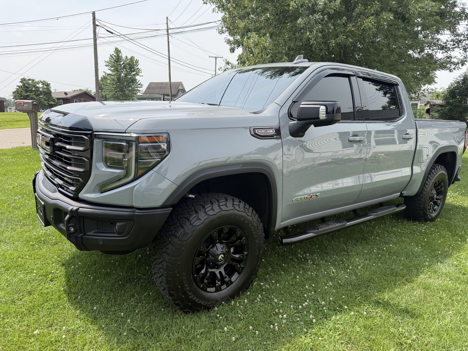 2024 GMC Sierra