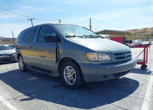 2000 TOYOTA Sienna