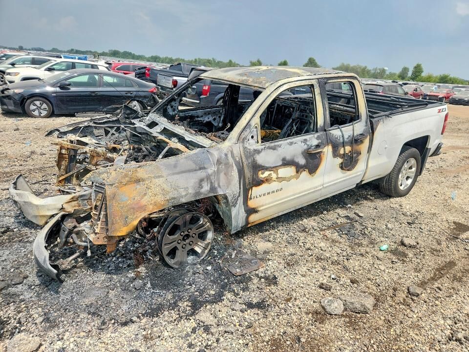 2018 CHEVROLET Silverado