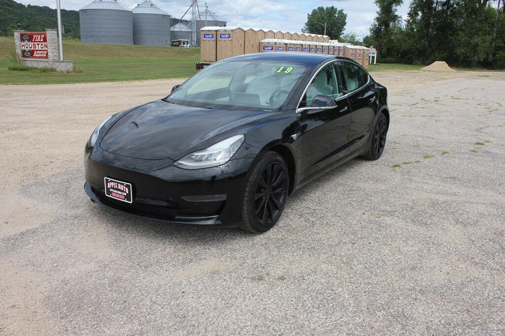 2019 TESLA Model 3