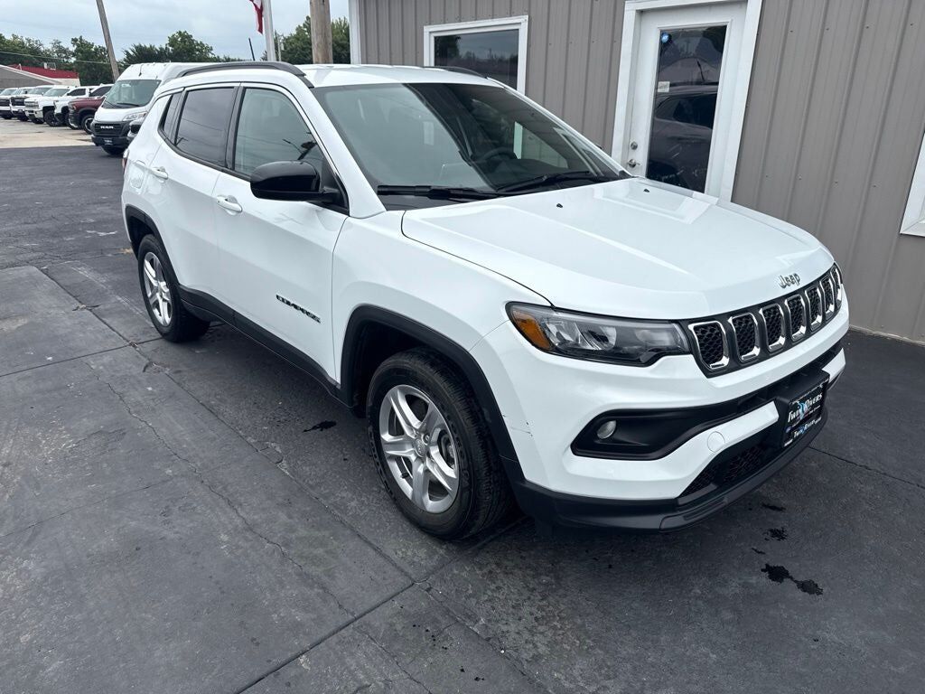 2023 JEEP Compass