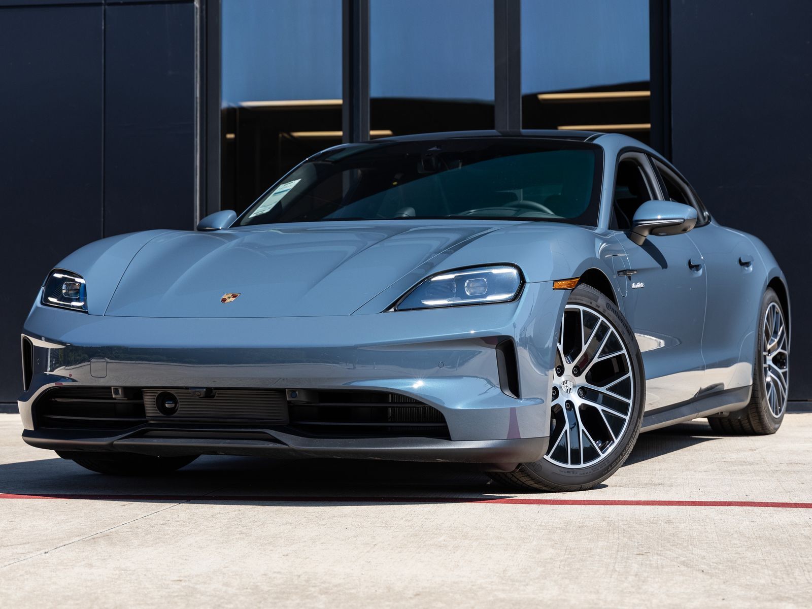 2026 PORSCHE Taycan