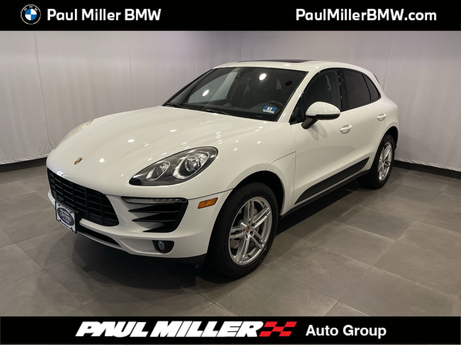 2016 PORSCHE Macan