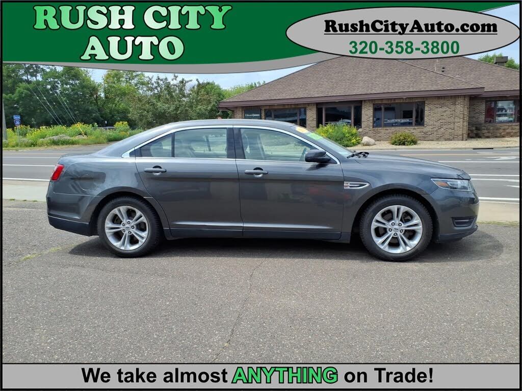 2015 FORD Taurus