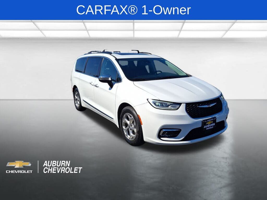 2023 CHRYSLER Pacifica