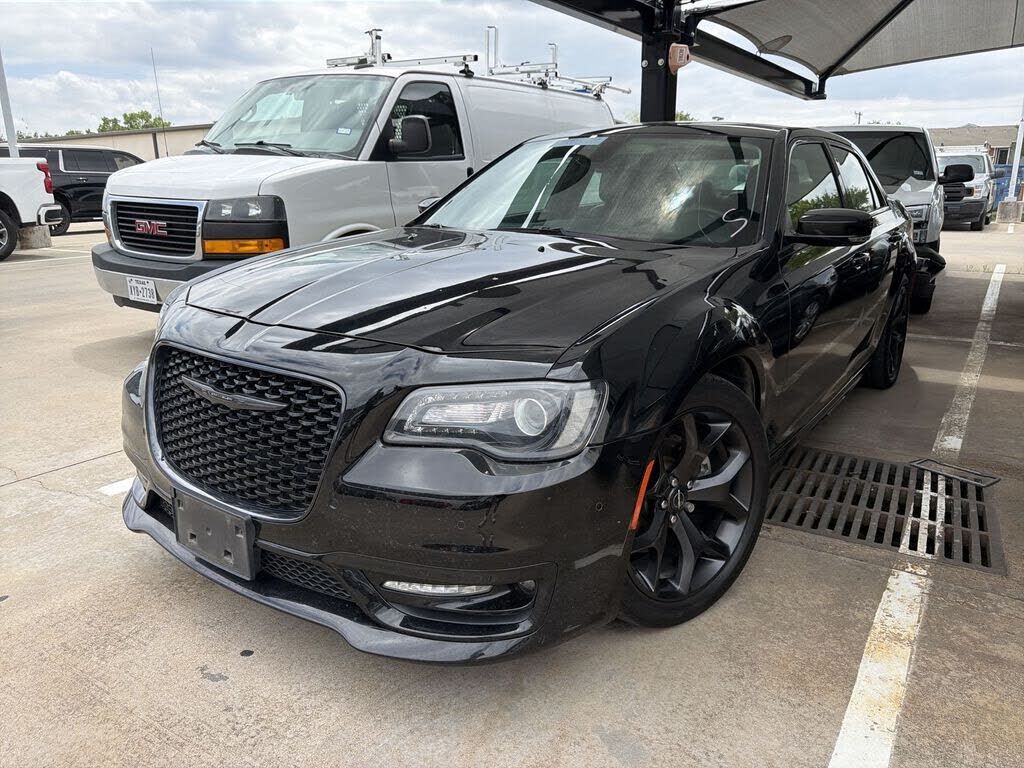 2021 CHRYSLER 300