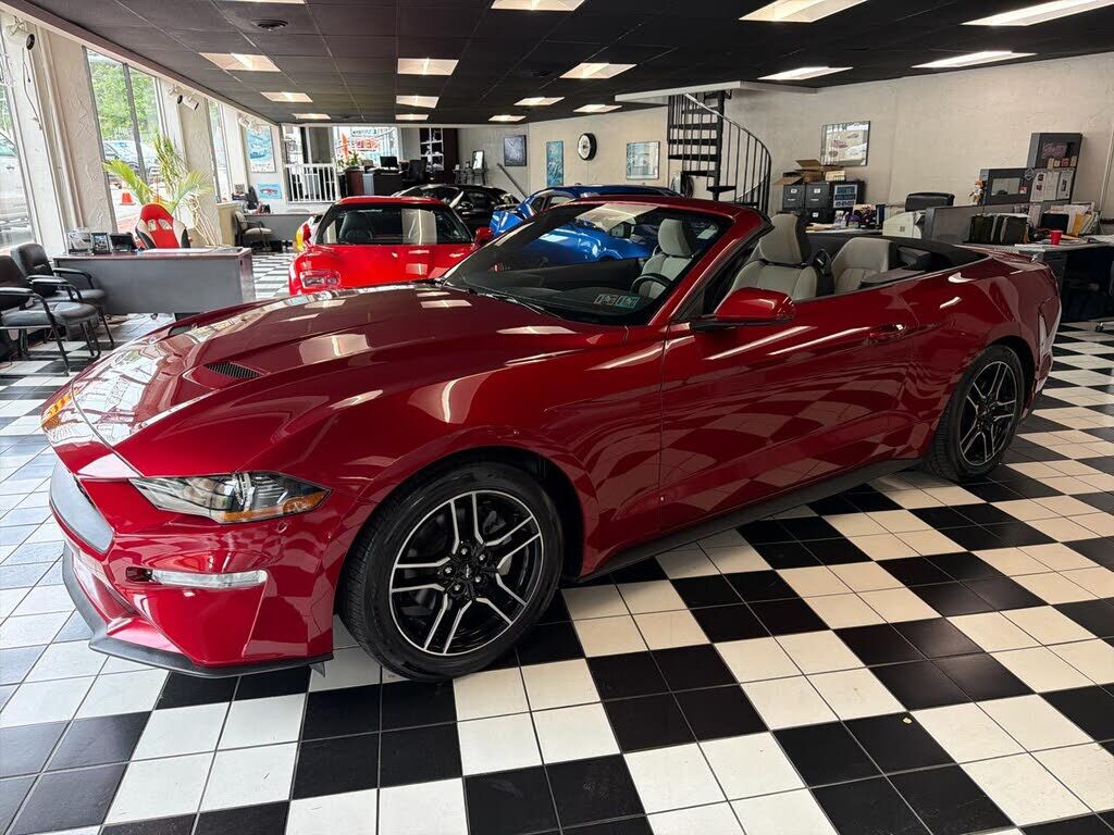 2020 FORD Mustang