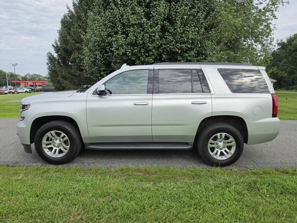2017 CHEVROLET Tahoe