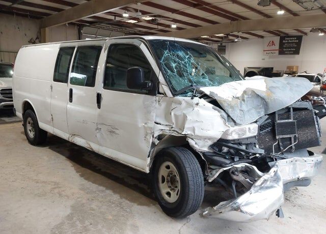 2010 CHEVROLET Express