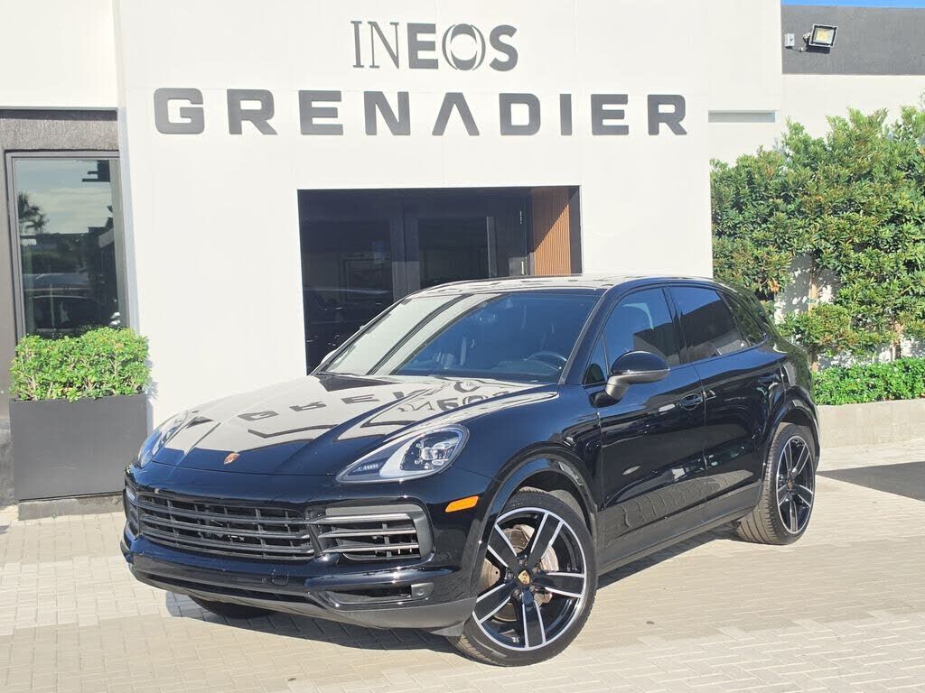 2022 PORSCHE Cayenne