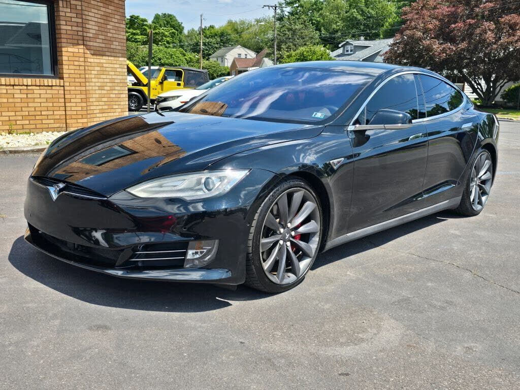 2014 TESLA Model S