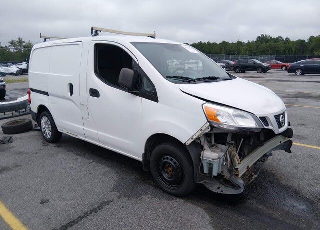 2017 NISSAN NV200