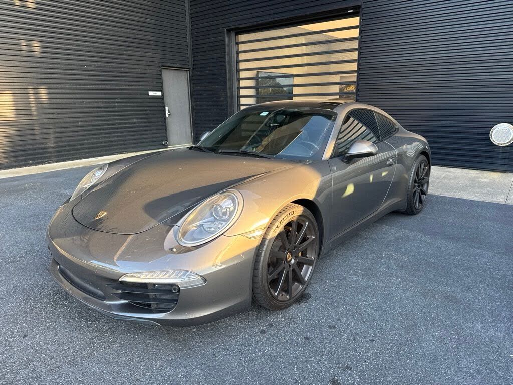 2013 PORSCHE 911