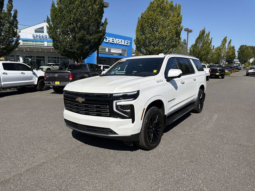 2025 CHEVROLET Suburban