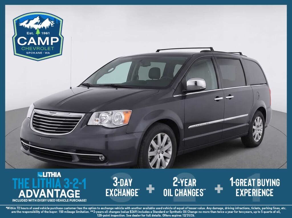 2012 CHRYSLER Town and Country