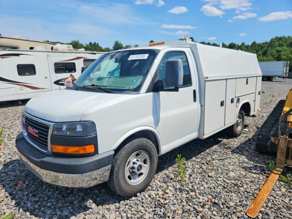 2016 GMC Savana