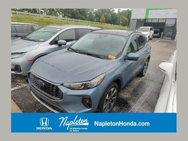 2024 FORD Escape