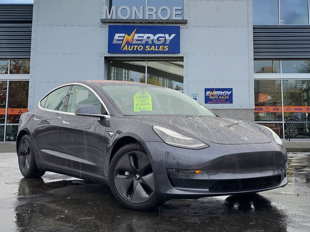 2018 TESLA Model 3