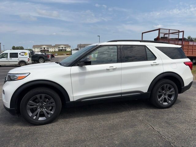 2024 FORD Explorer