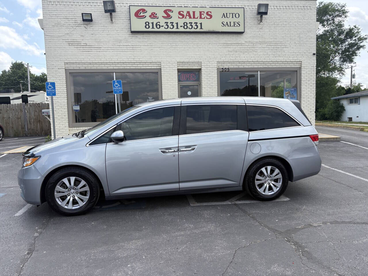 2016 HONDA Odyssey