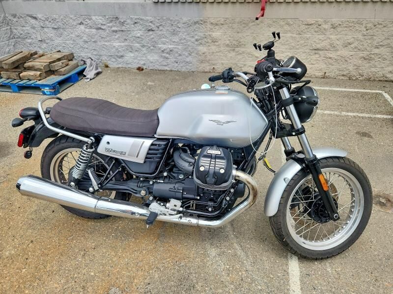 2020 MOTO GUZZI V7 III Special