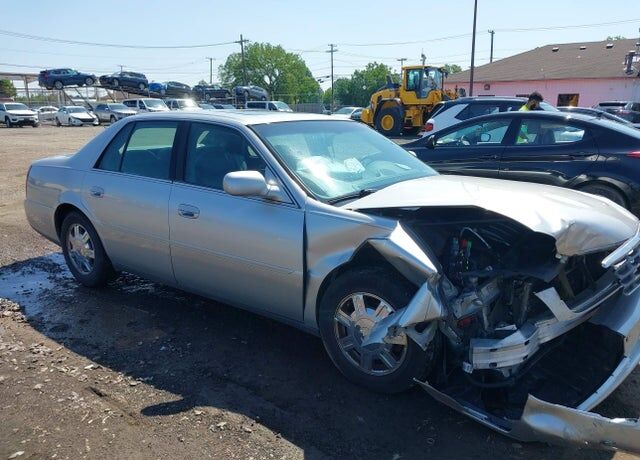 2004 CADILLAC Deville