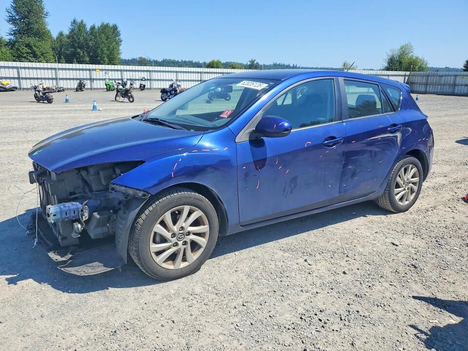 2013 MAZDA Mazda3