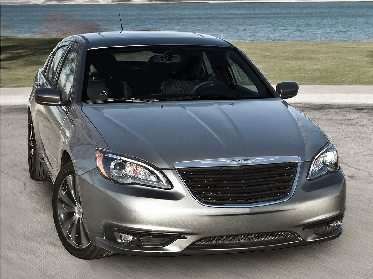 2011 CHRYSLER 200