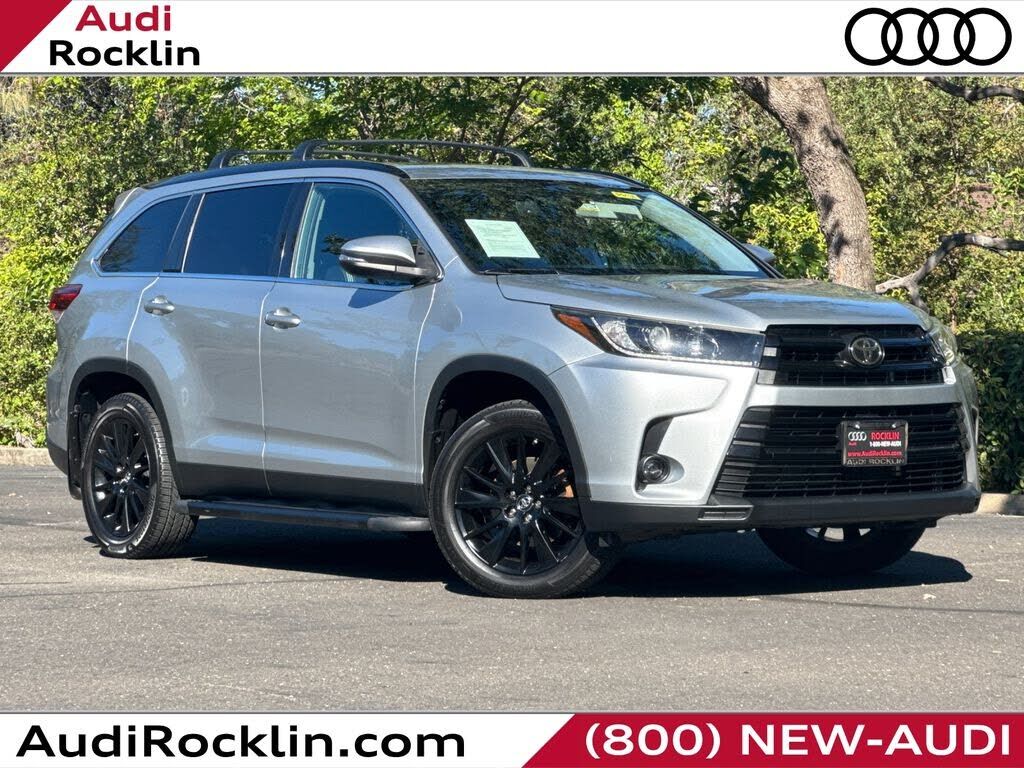 2019 TOYOTA Highlander