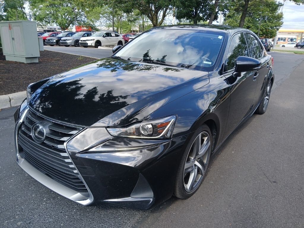 2018 LEXUS IS