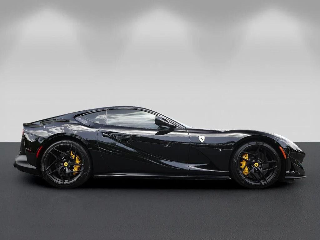 2019 FERRARI 812 Superfast