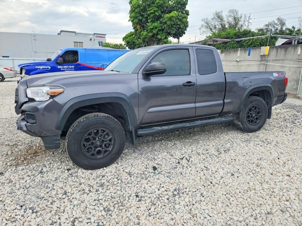 2022 TOYOTA Tacoma