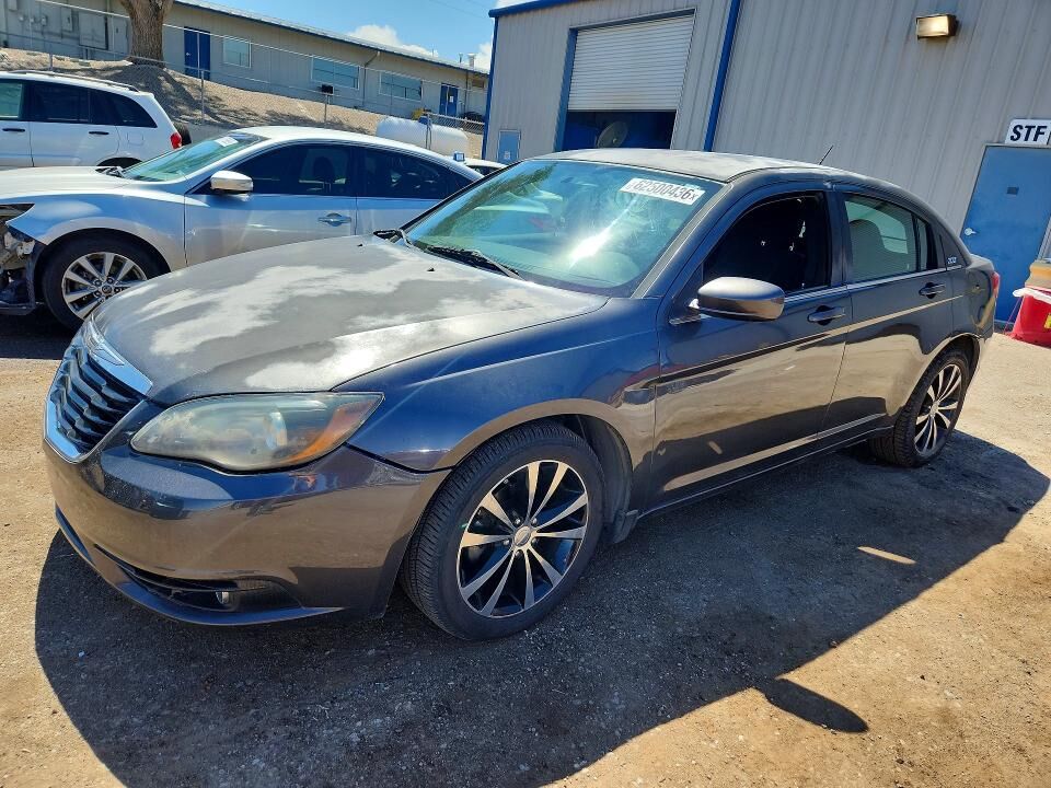 2014 CHRYSLER 200