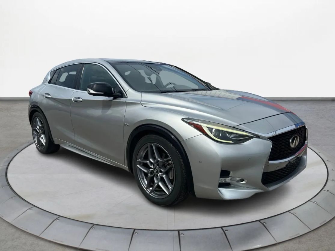 2017 INFINITI QX30
