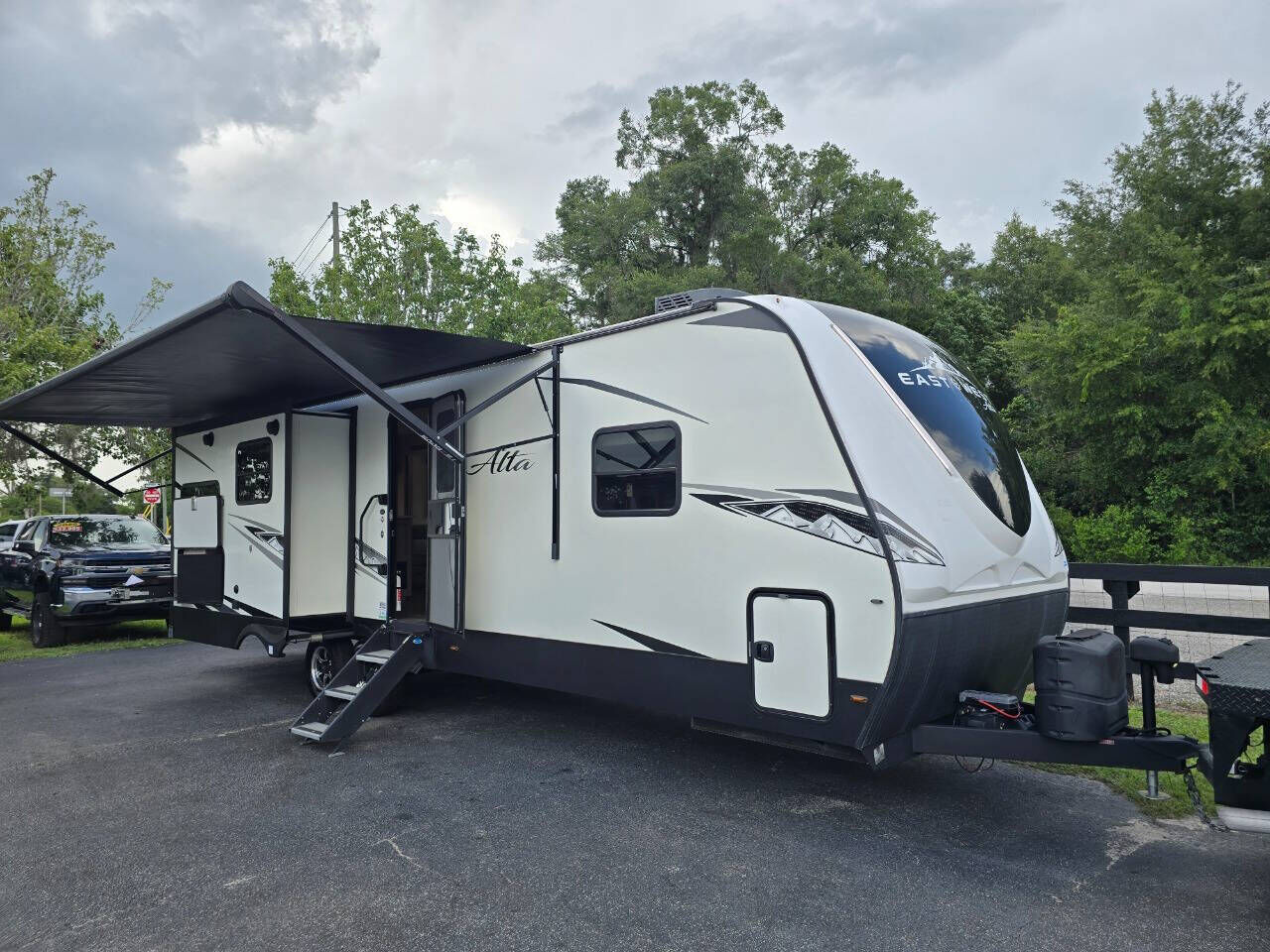 2022 FOREST RIVER Alta Trailer